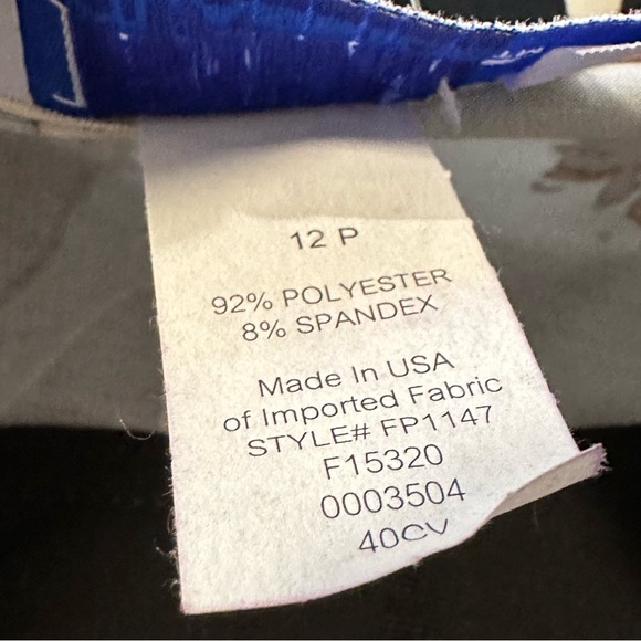 BFA Classics Multicolored Blouse – Size 12P - Picture 4 of 8